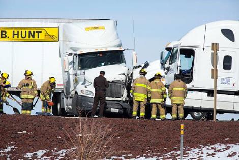 truck crash lawyers Medicine Hat 1